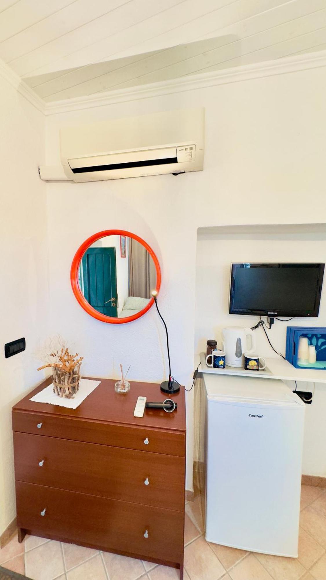 Apartment Stanza Porto Di Forio *