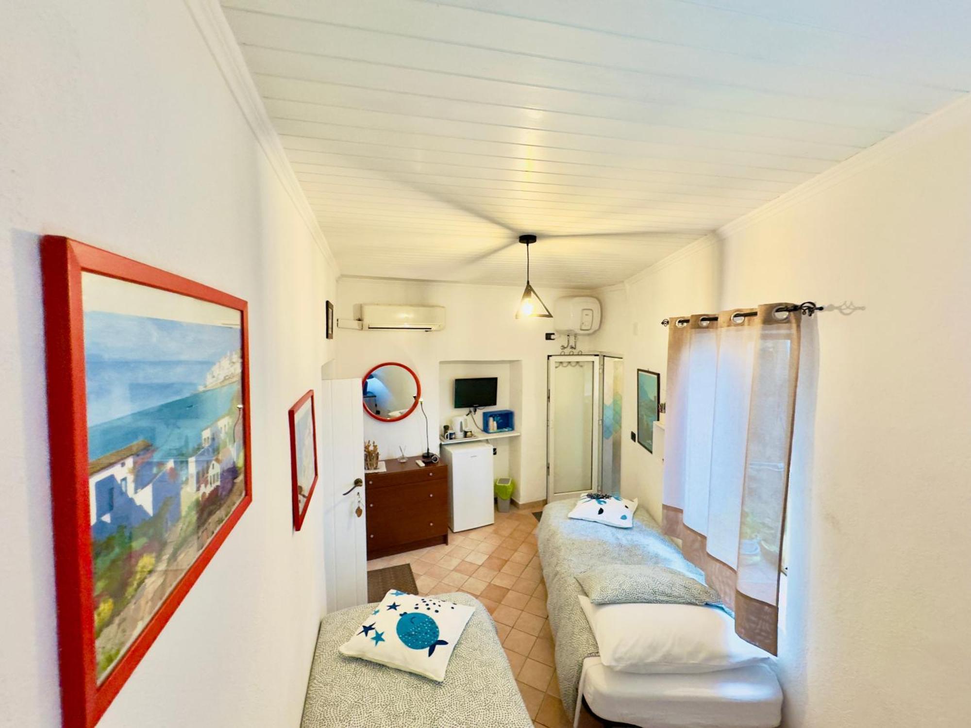 Apartment Stanza Porto Di Forio
